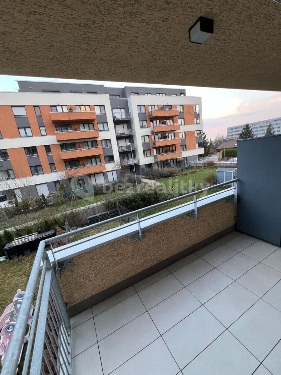 Prenájom bytu 1-izbový 35 m², Do Zahrádek Ⅰ, Praha, Praha Prenájom bytu 1-izbový 35 m², Do Zahrádek Ⅰ, Praha, Praha