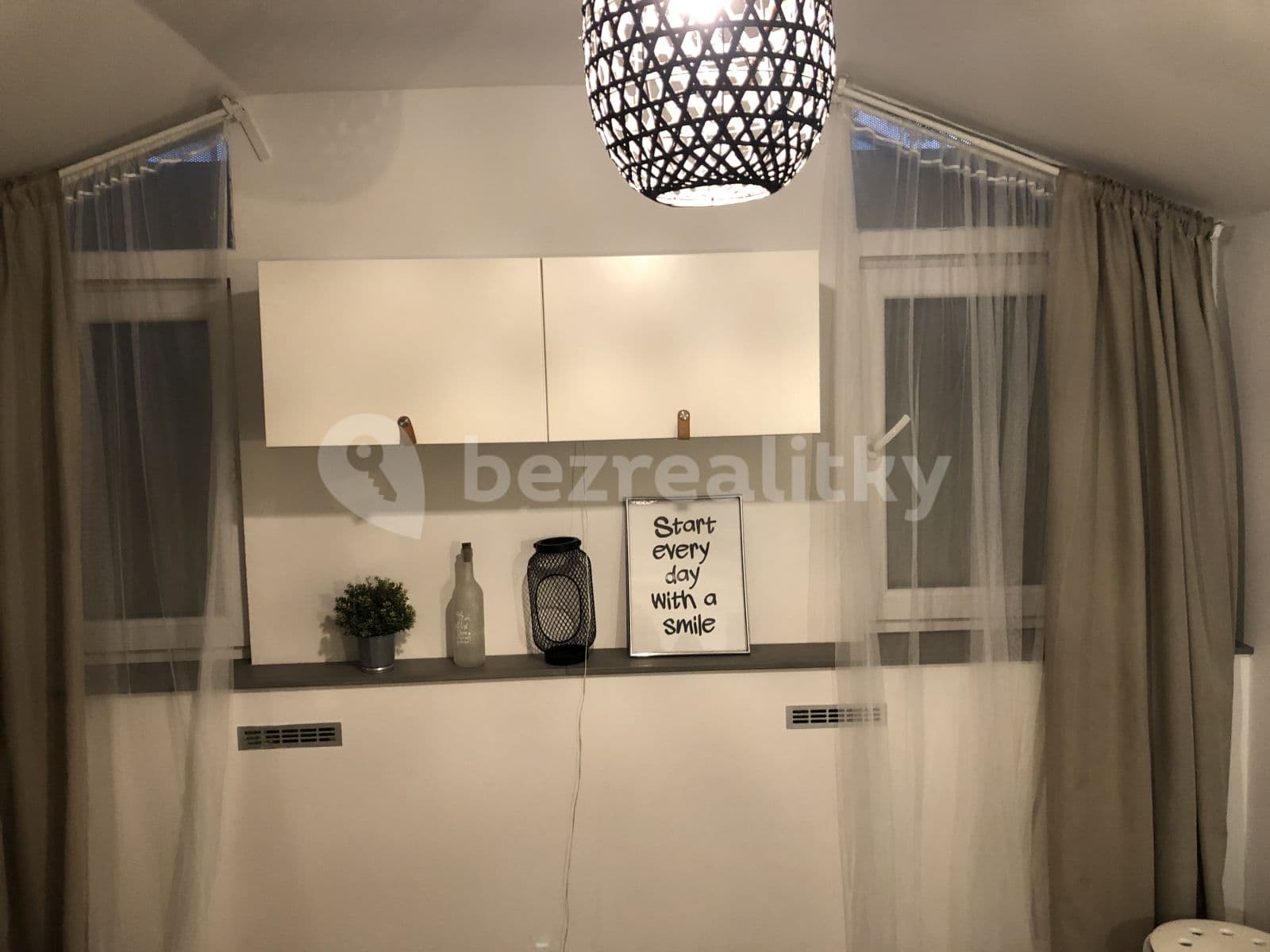 Prenájom bytu 1-izbový 16 m², Umělecká, Praha, Praha Prenájom bytu 1-izbový 16 m², Umělecká, Praha, Praha