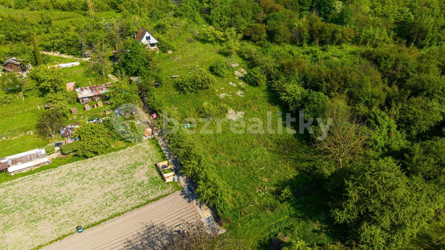 Predaj pozemku 3.700 m², Roudnice nad Labem, Ústecký kraj
