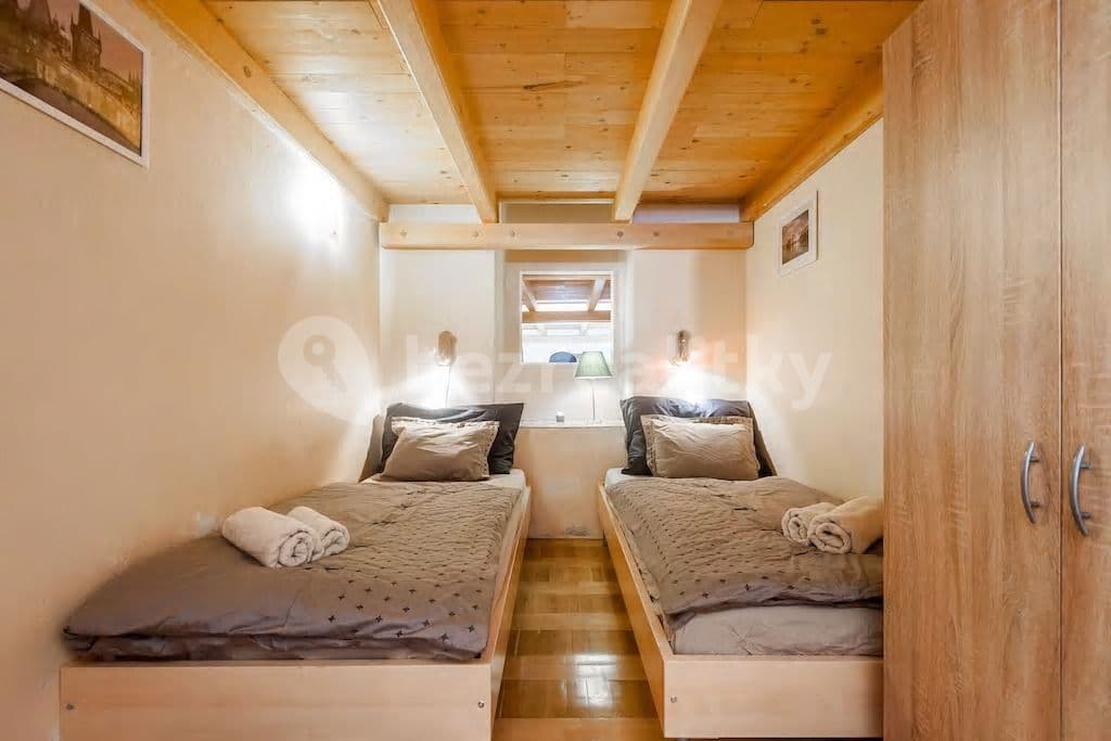 Prenájom bytu 2-izbový 40 m², Růžová, Praha, Praha Prenájom bytu 2-izbový 40 m², Růžová, Praha, Praha