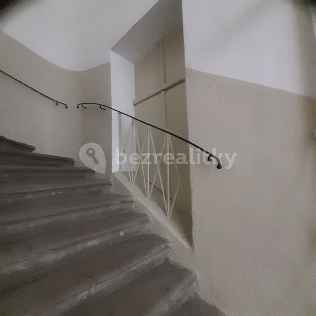 Prenájom bytu 2-izbový 40 m², Růžová, Praha, Praha Prenájom bytu 2-izbový 40 m², Růžová, Praha, Praha