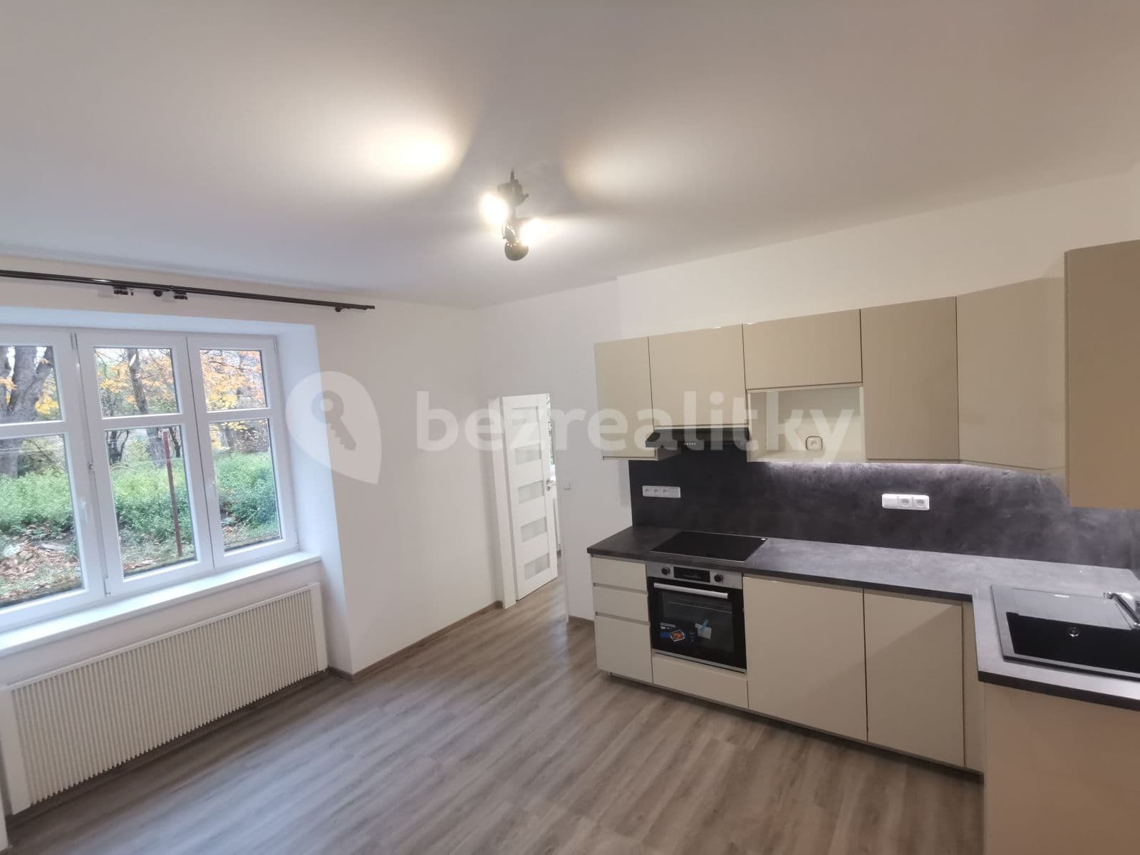 Prenájom bytu 2-izbový 58 m², Na Míčánkách, Praha, Praha Prenájom bytu 2-izbový 58 m², Na Míčánkách, Praha, Praha