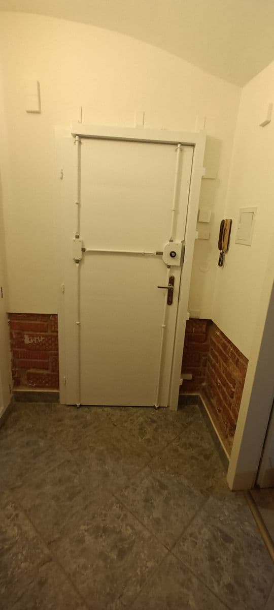 Prenájom bytu Garsoniéra 21 m², Slavíkova, Praha, Praha Prenájom bytu Garsoniéra 21 m², Slavíkova, Praha, Praha