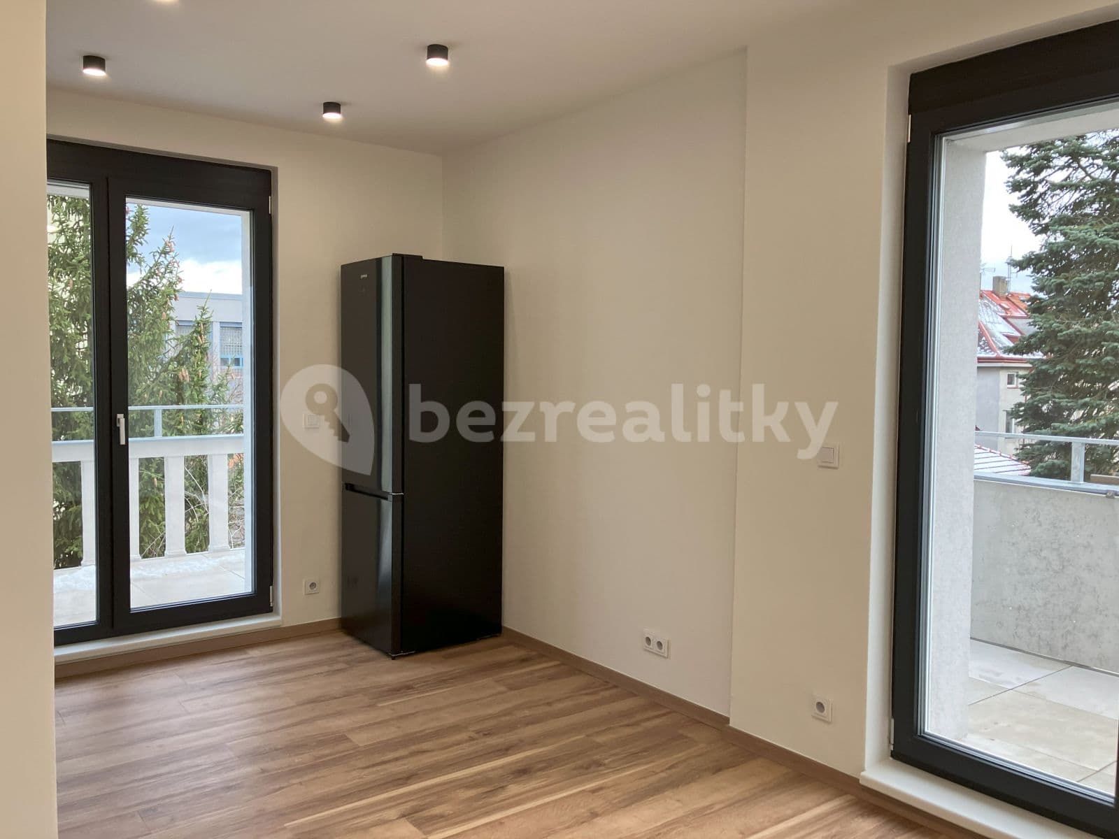 Prenájom bytu 2-izbový 40 m², Nad Ondřejovem, Praha, Praha Prenájom bytu 2-izbový 40 m², Nad Ondřejovem, Praha, Praha