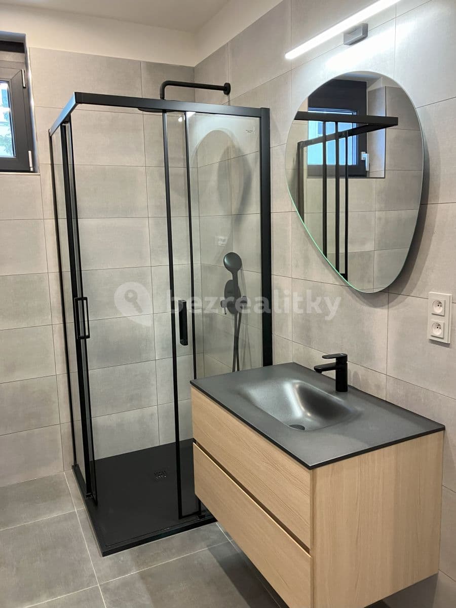 Prenájom bytu 2-izbový 40 m², Nad Ondřejovem, Praha, Praha Prenájom bytu 2-izbový 40 m², Nad Ondřejovem, Praha, Praha