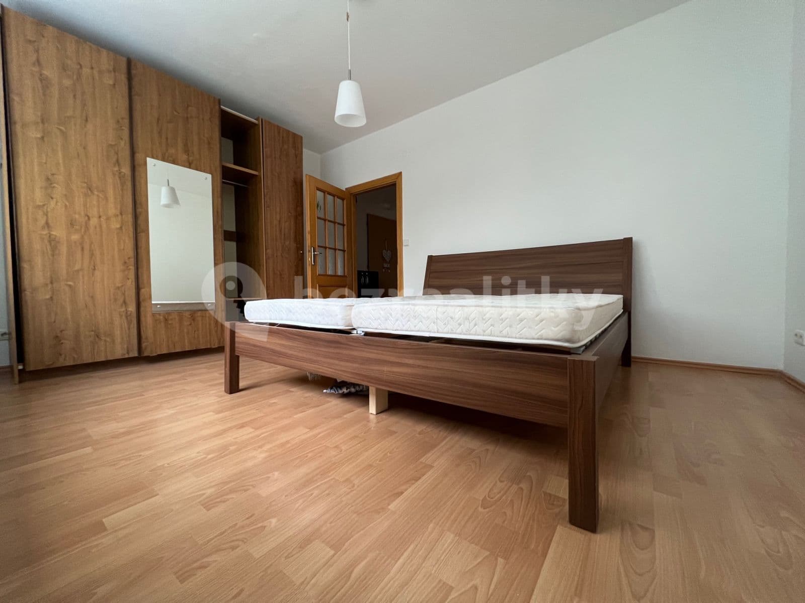 Prenájom bytu 2-izbový 78 m², Stromová, Nové Mesto, Bratislavský kraj