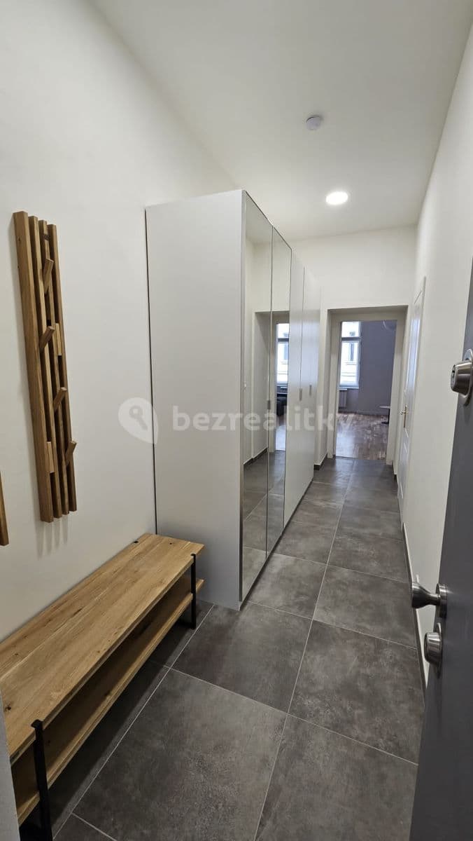 Prenájom bytu 1-izbový 35 m², Vítkova, Praha, Praha
