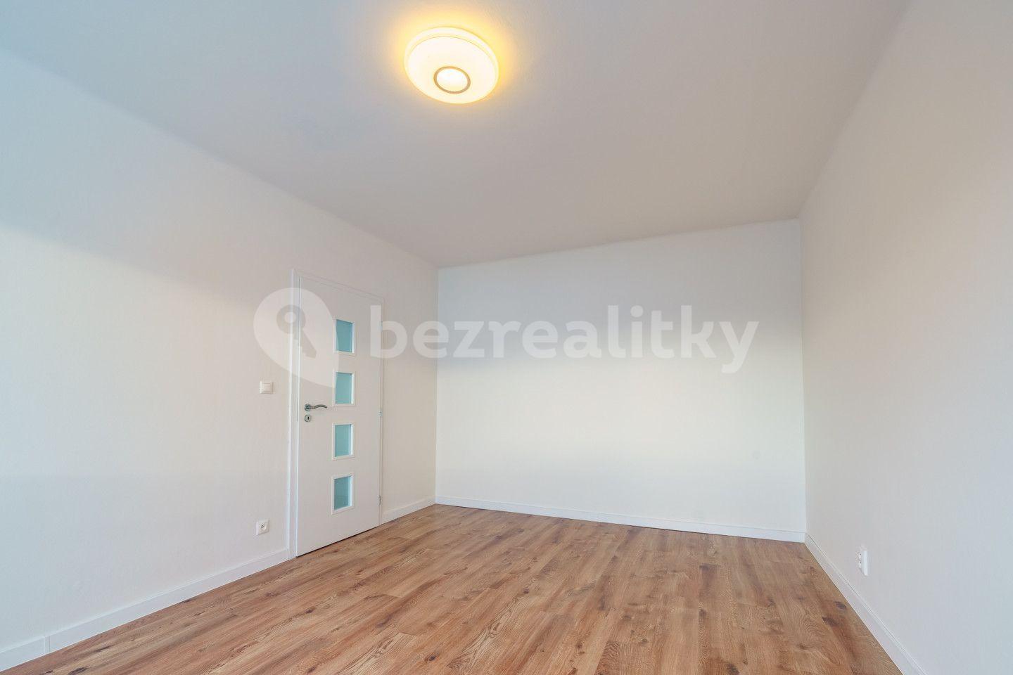 Predaj bytu 2-izbový 60 m², Hlavní třída, Ostrov, Karlovarský kraj