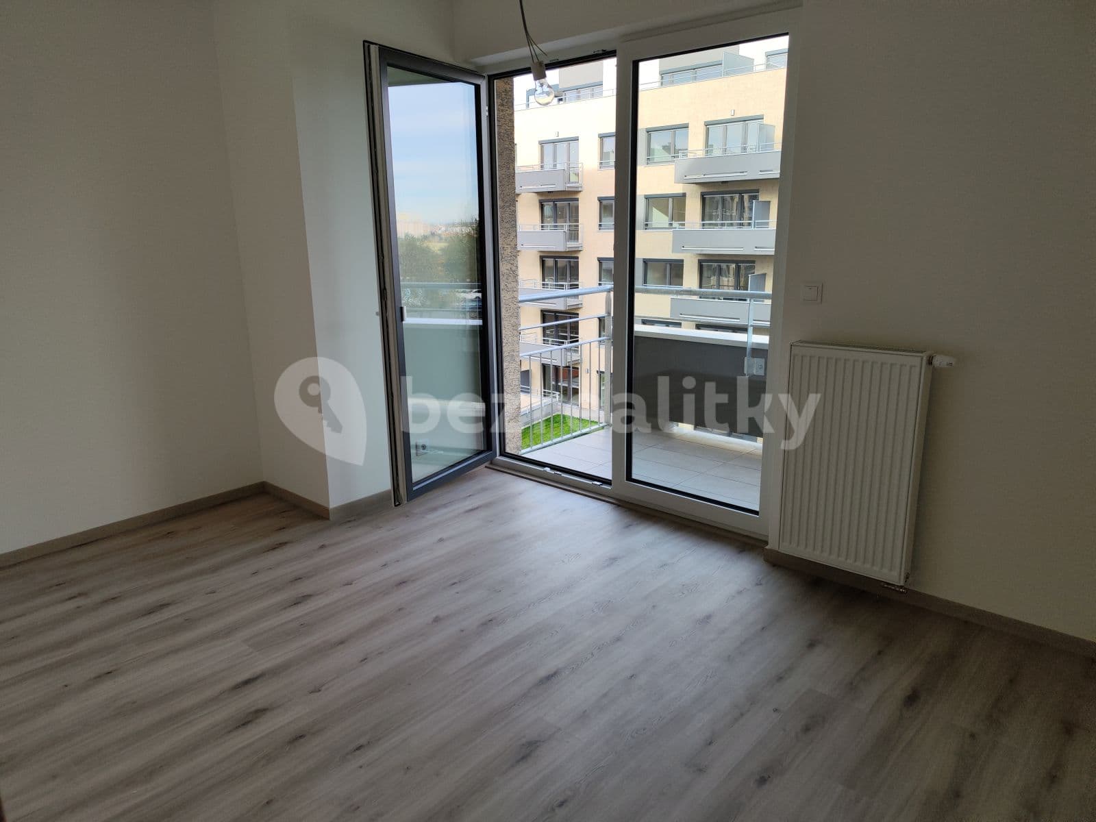 Prenájom bytu 2-izbový 54 m², Šternovská, Praha, Praha Prenájom bytu 2-izbový 54 m², Šternovská, Praha, Praha
