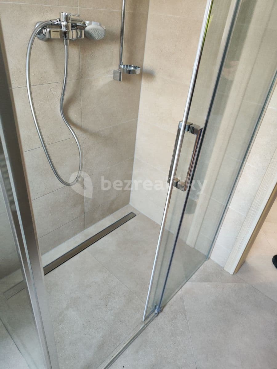 Prenájom bytu 2-izbový 54 m², Šternovská, Praha, Praha Prenájom bytu 2-izbový 54 m², Šternovská, Praha, Praha