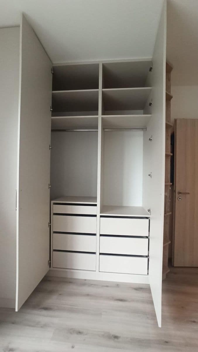 Prenájom bytu 2-izbový 54 m², Šternovská, Praha, Praha Prenájom bytu 2-izbový 54 m², Šternovská, Praha, Praha