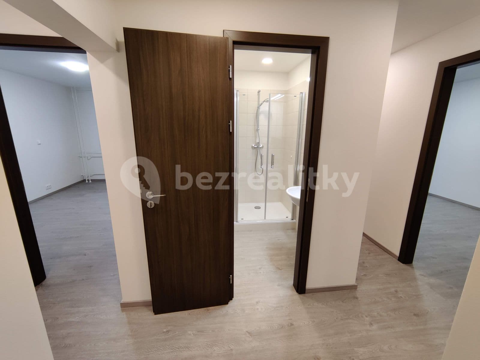Prenájom bytu 2-izbový 63 m², Benešovská, Kladno, Středočeský kraj Prenájom bytu 2-izbový 63 m², Benešovská, Kladno, Středočeský kraj