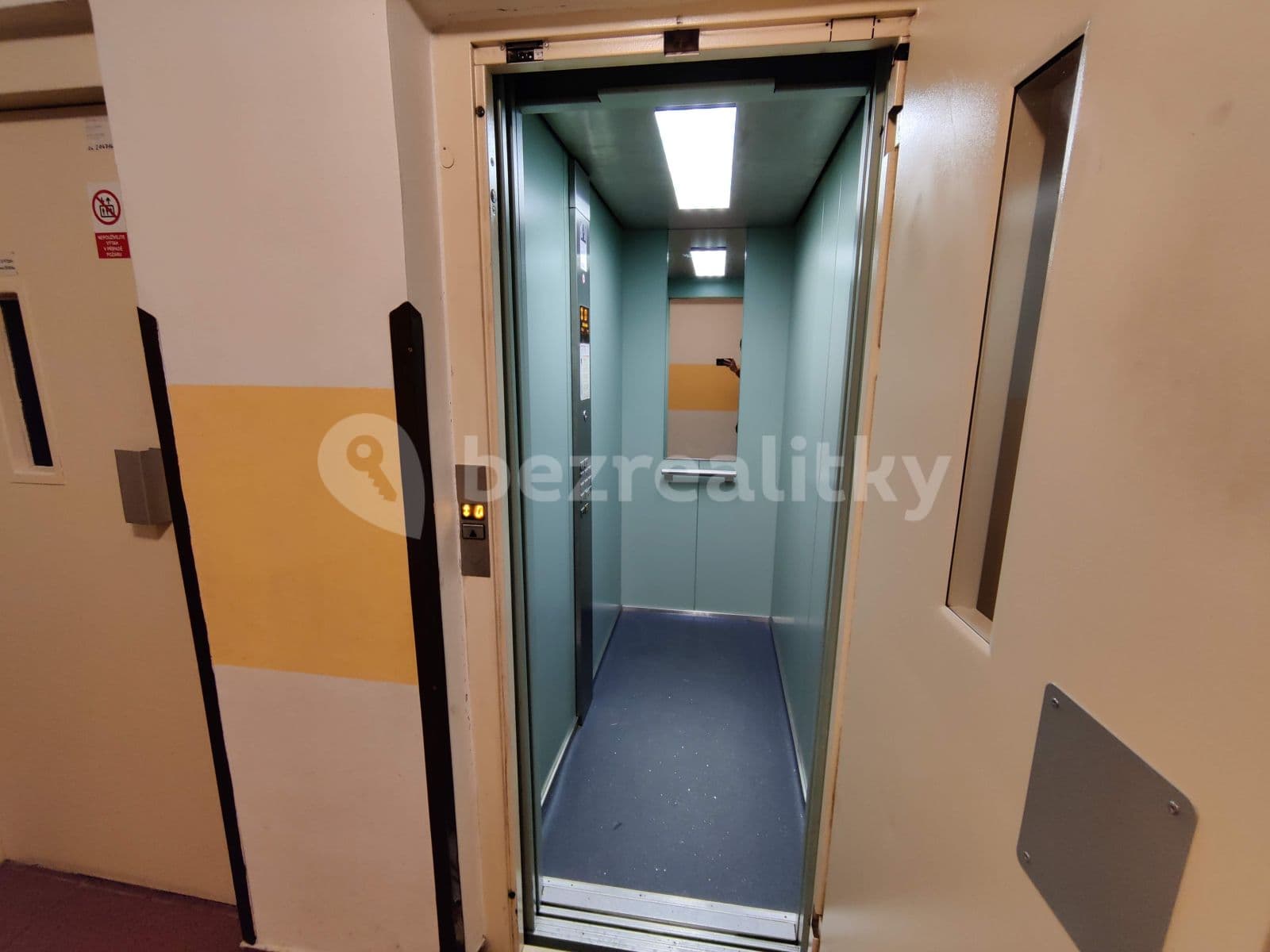 Prenájom bytu 2-izbový 63 m², Benešovská, Kladno, Středočeský kraj Prenájom bytu 2-izbový 63 m², Benešovská, Kladno, Středočeský kraj