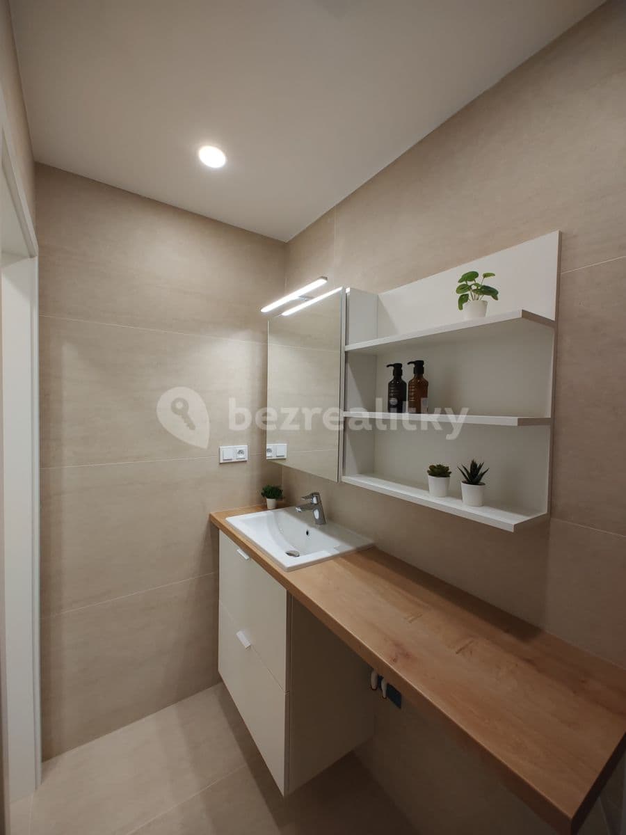 Prenájom bytu 3-izbový 68 m², Tyršova, Brno, Jihomoravský kraj Prenájom bytu 3-izbový 68 m², Tyršova, Brno, Jihomoravský kraj