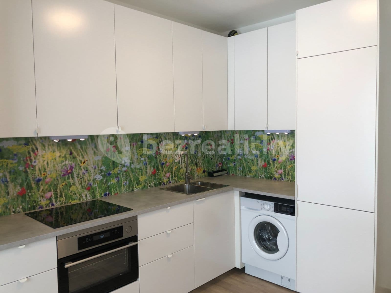 Prenájom bytu 2-izbový 52 m², Pazourková, Kuřim, Jihomoravský kraj Prenájom bytu 2-izbový 52 m², Pazourková, Kuřim, Jihomoravský kraj