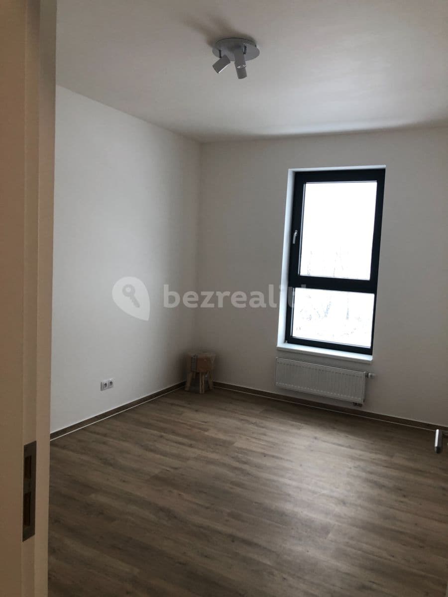 Prenájom bytu 2-izbový 52 m², Pazourková, Kuřim, Jihomoravský kraj Prenájom bytu 2-izbový 52 m², Pazourková, Kuřim, Jihomoravský kraj