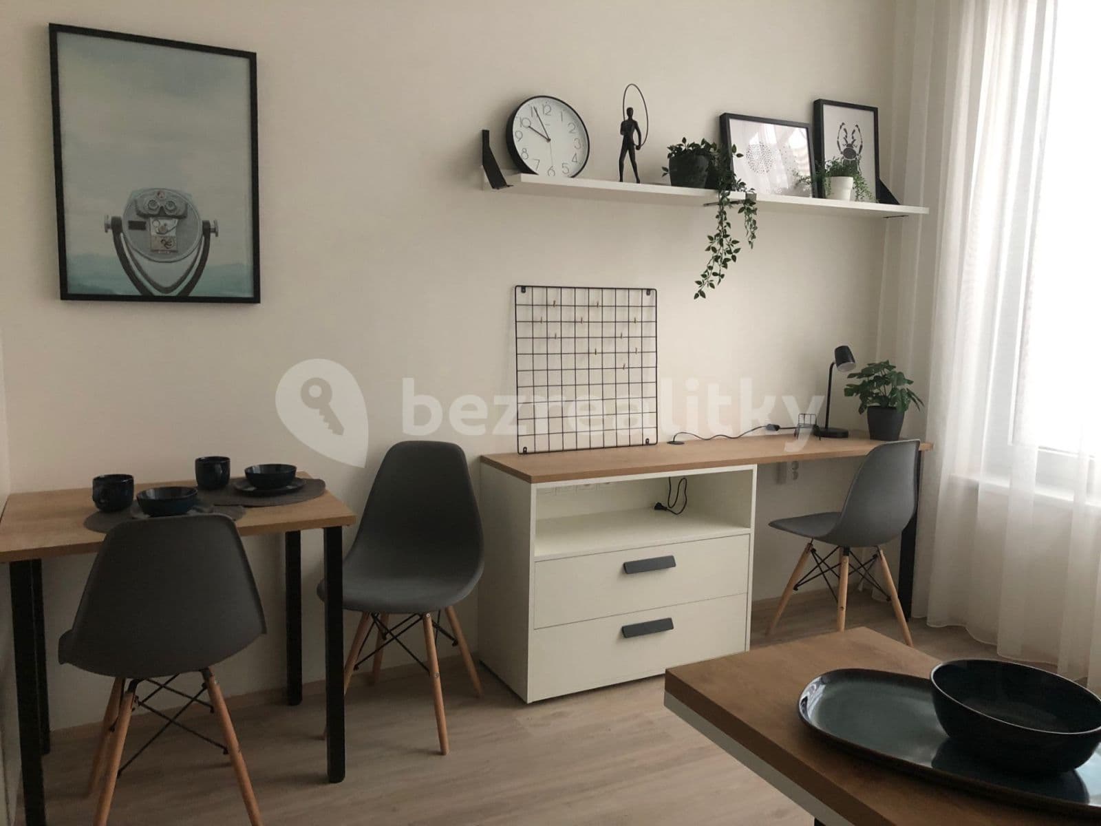 Prenájom bytu 1-izbový 22 m², Mozartova, Praha, Praha Prenájom bytu 1-izbový 22 m², Mozartova, Praha, Praha