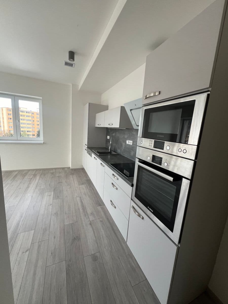 Prenájom bytu 2-izbový 46 m², Tyršova, Kuřim, Jihomoravský kraj Prenájom bytu 2-izbový 46 m², Tyršova, Kuřim, Jihomoravský kraj