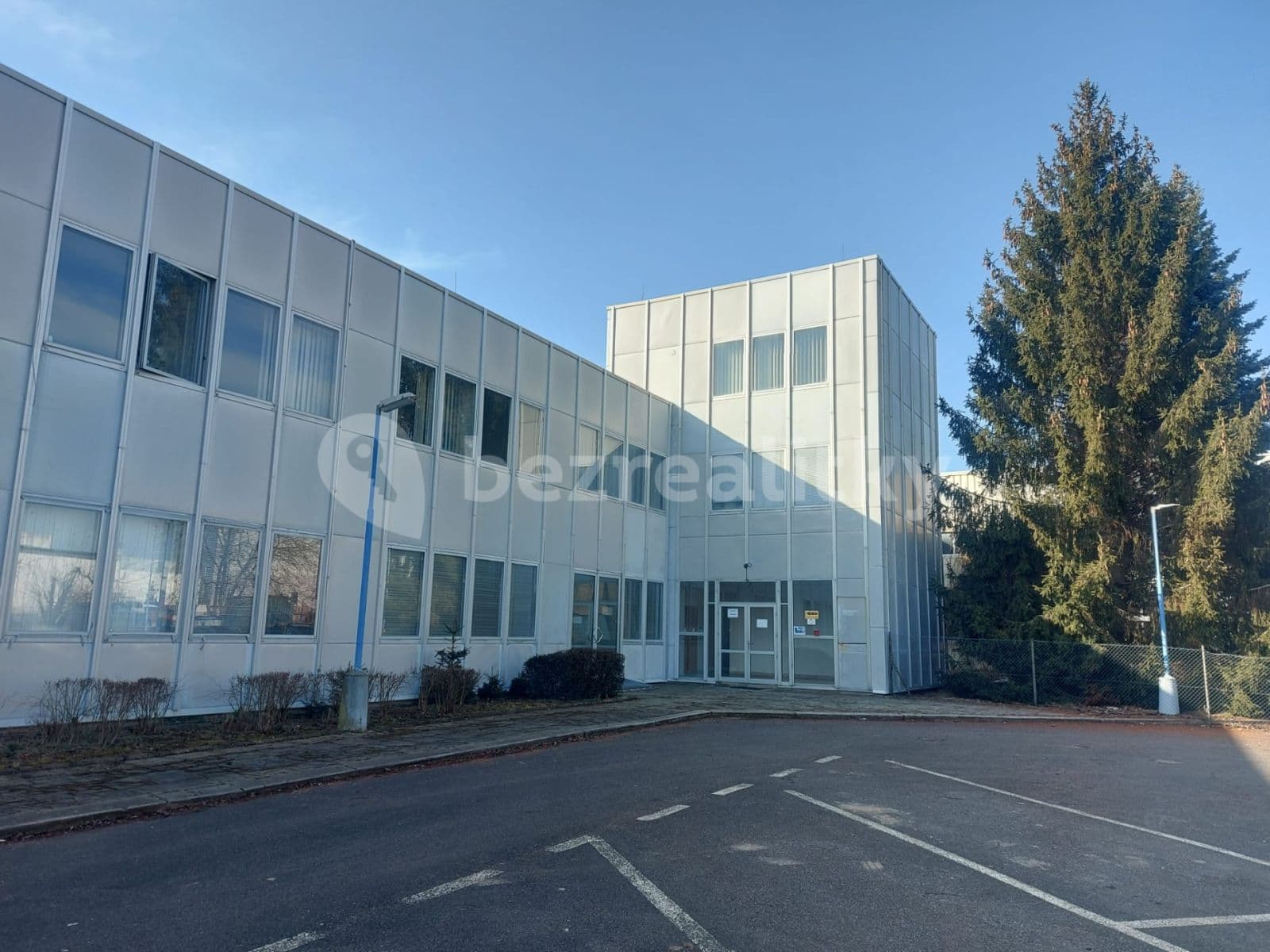 Predaj nebytového priestoru 9.900 m², Za Mototechnou, Praha, Praha Predaj nebytového priestoru 9.900 m², Za Mototechnou, Praha, Praha