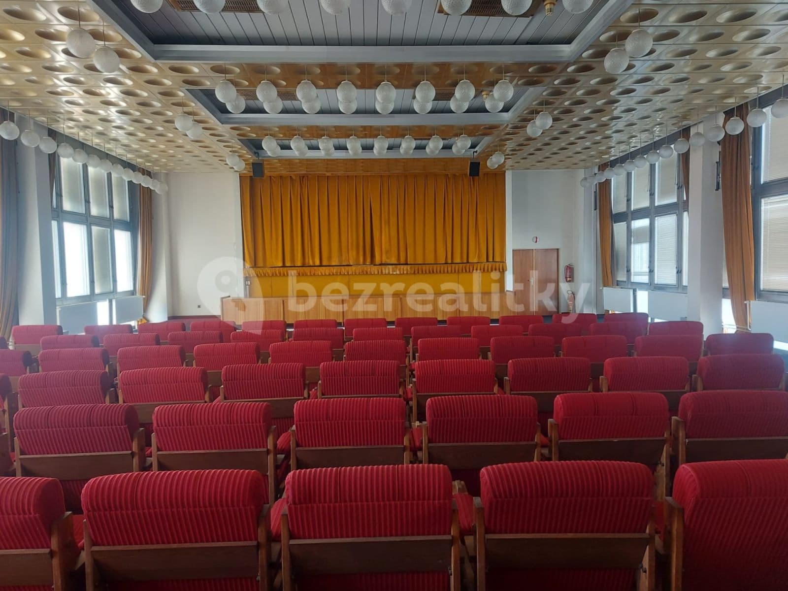 Predaj nebytového priestoru 9.900 m², Za Mototechnou, Praha, Praha Predaj nebytového priestoru 9.900 m², Za Mototechnou, Praha, Praha