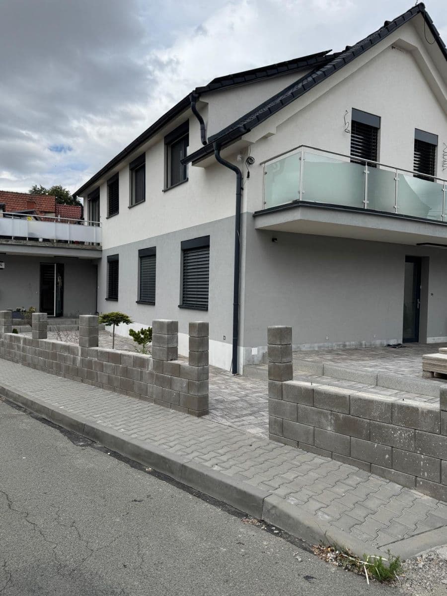 Prenájom bytu 2-izbový 60 m², Bořitov, Jihomoravský kraj Prenájom bytu 2-izbový 60 m², Bořitov, Jihomoravský kraj
