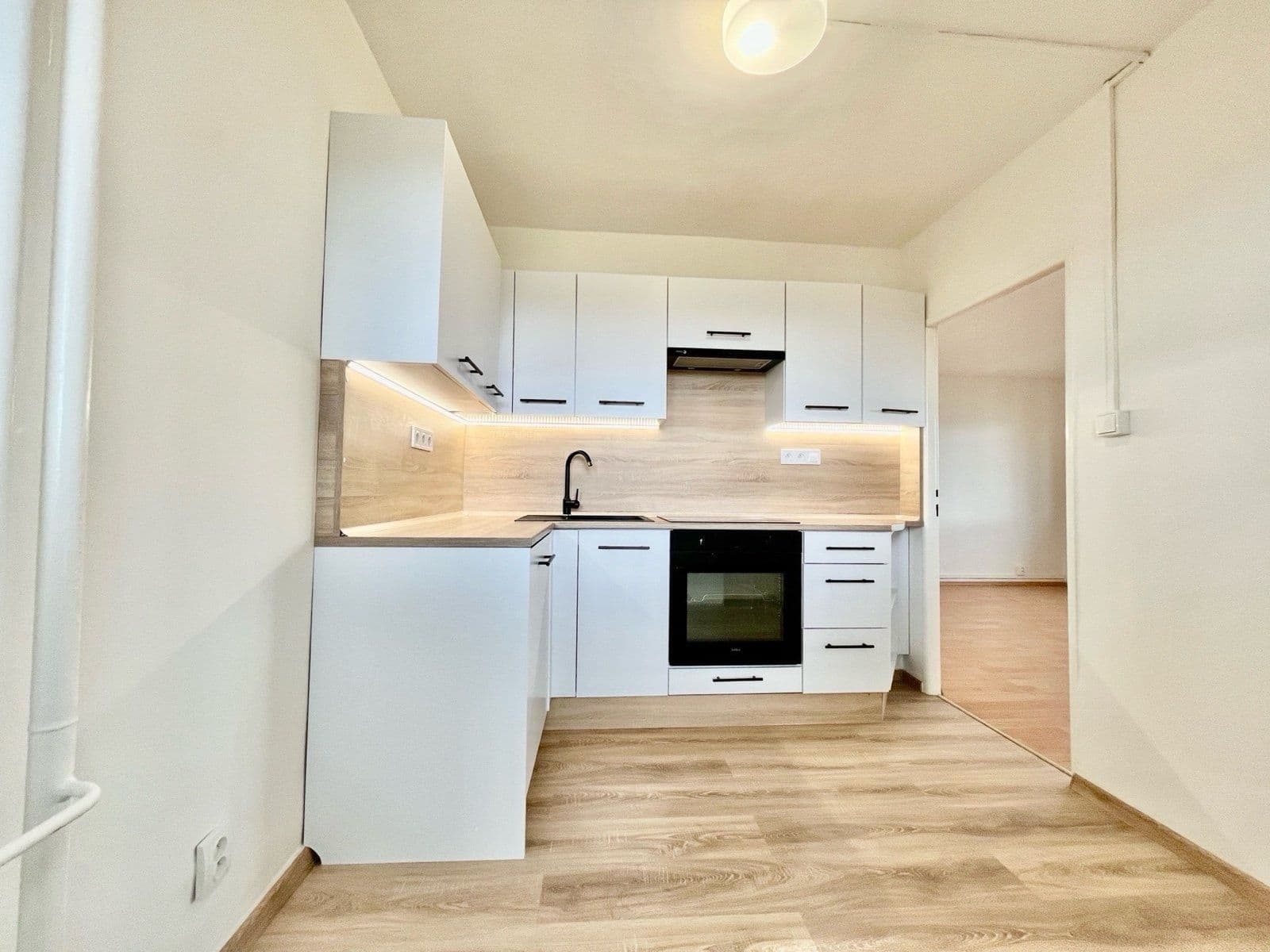 Prenájom bytu 2-izbový 54 m², Zahradní, Frýdek-Místek, Moravskoslezský kraj Prenájom bytu 2-izbový 54 m², Zahradní, Frýdek-Místek, Moravskoslezský kraj
