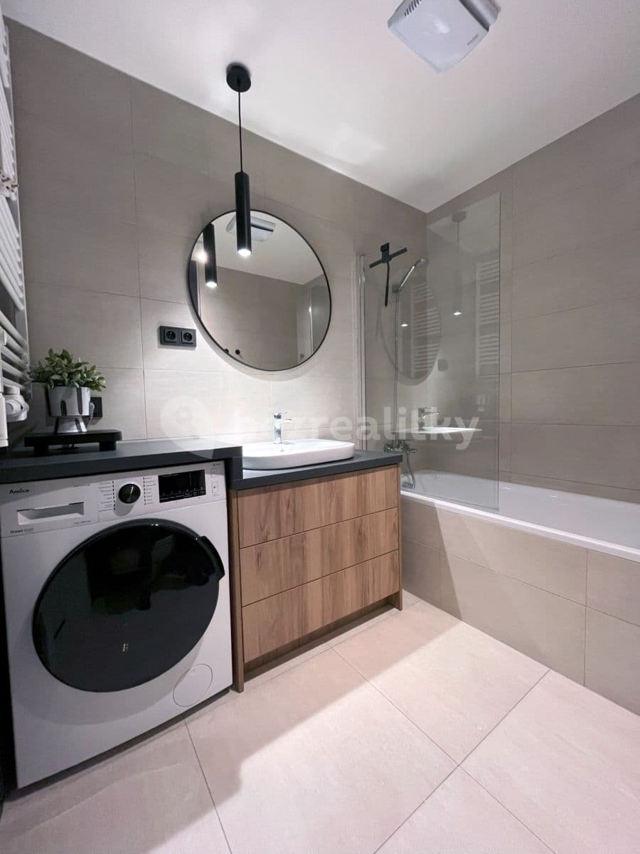 Prenájom bytu 2-izbový 38 m², Olgy Havlové, Praha, Praha Prenájom bytu 2-izbový 38 m², Olgy Havlové, Praha, Praha