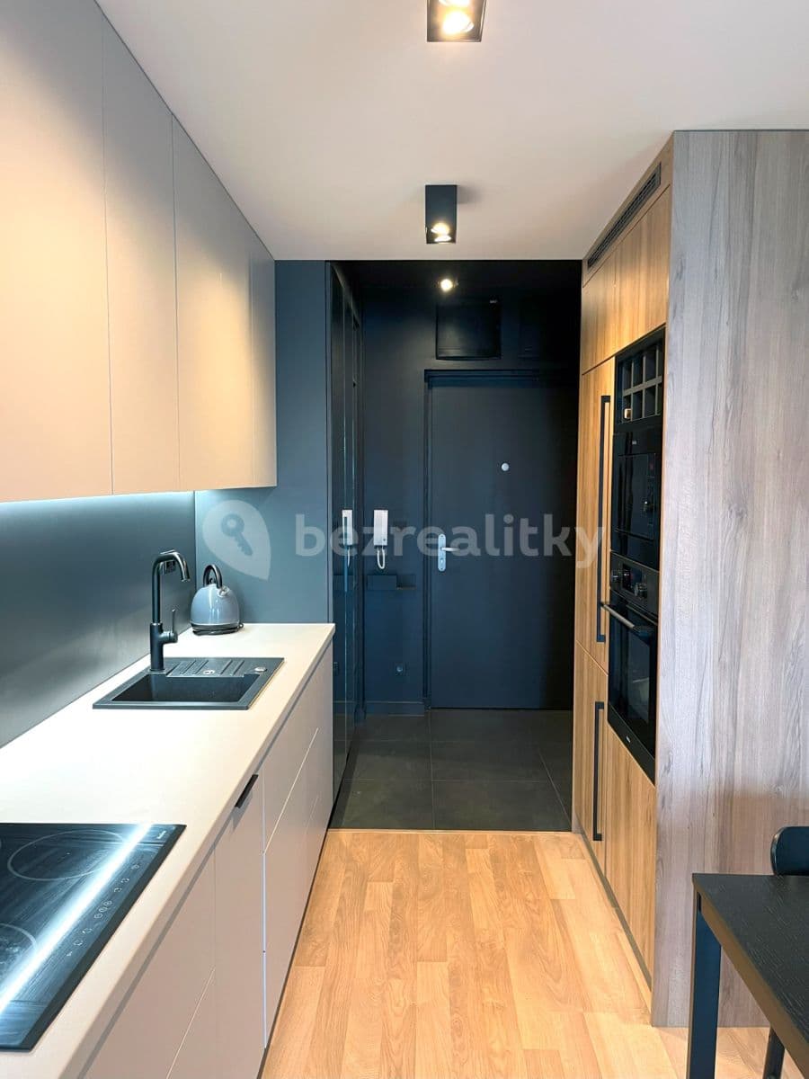 Prenájom bytu 2-izbový 38 m², Olgy Havlové, Praha, Praha Prenájom bytu 2-izbový 38 m², Olgy Havlové, Praha, Praha