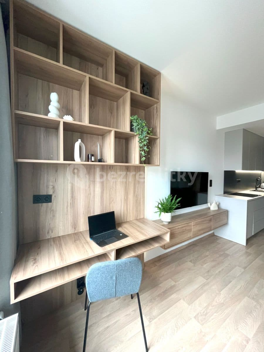 Prenájom bytu 2-izbový 38 m², Olgy Havlové, Praha, Praha Prenájom bytu 2-izbový 38 m², Olgy Havlové, Praha, Praha