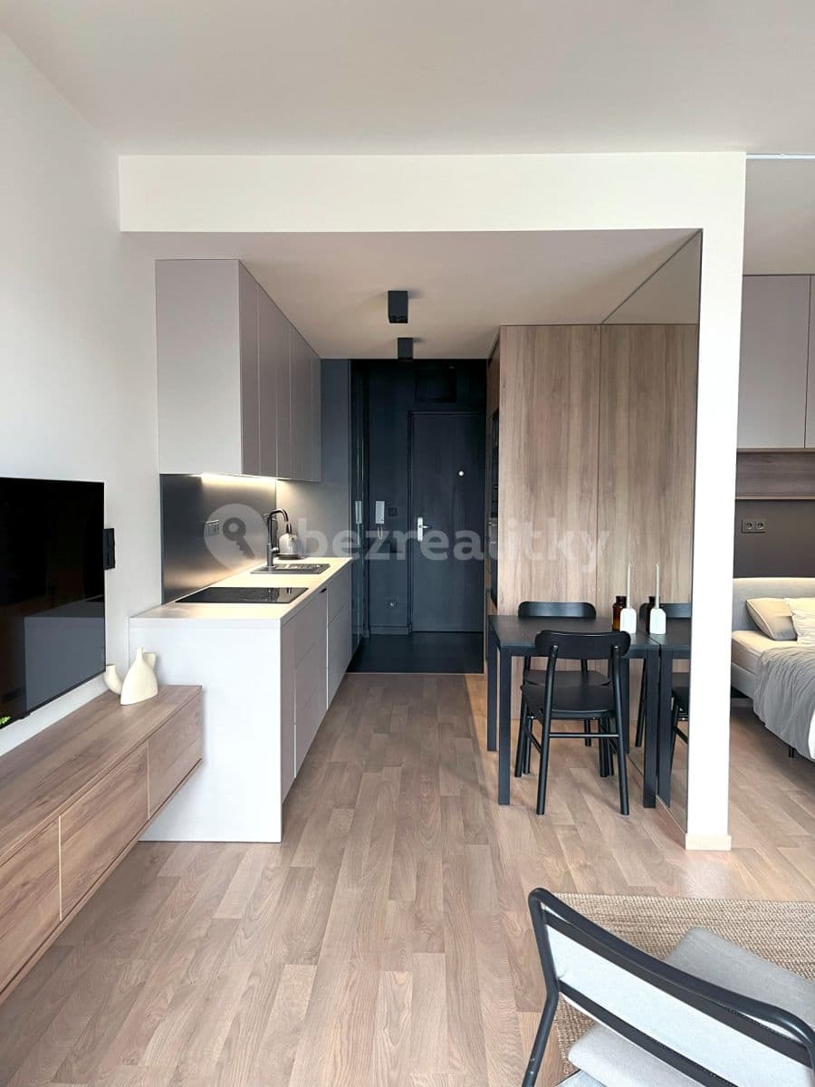 Prenájom bytu 2-izbový 38 m², Olgy Havlové, Praha, Praha Prenájom bytu 2-izbový 38 m², Olgy Havlové, Praha, Praha