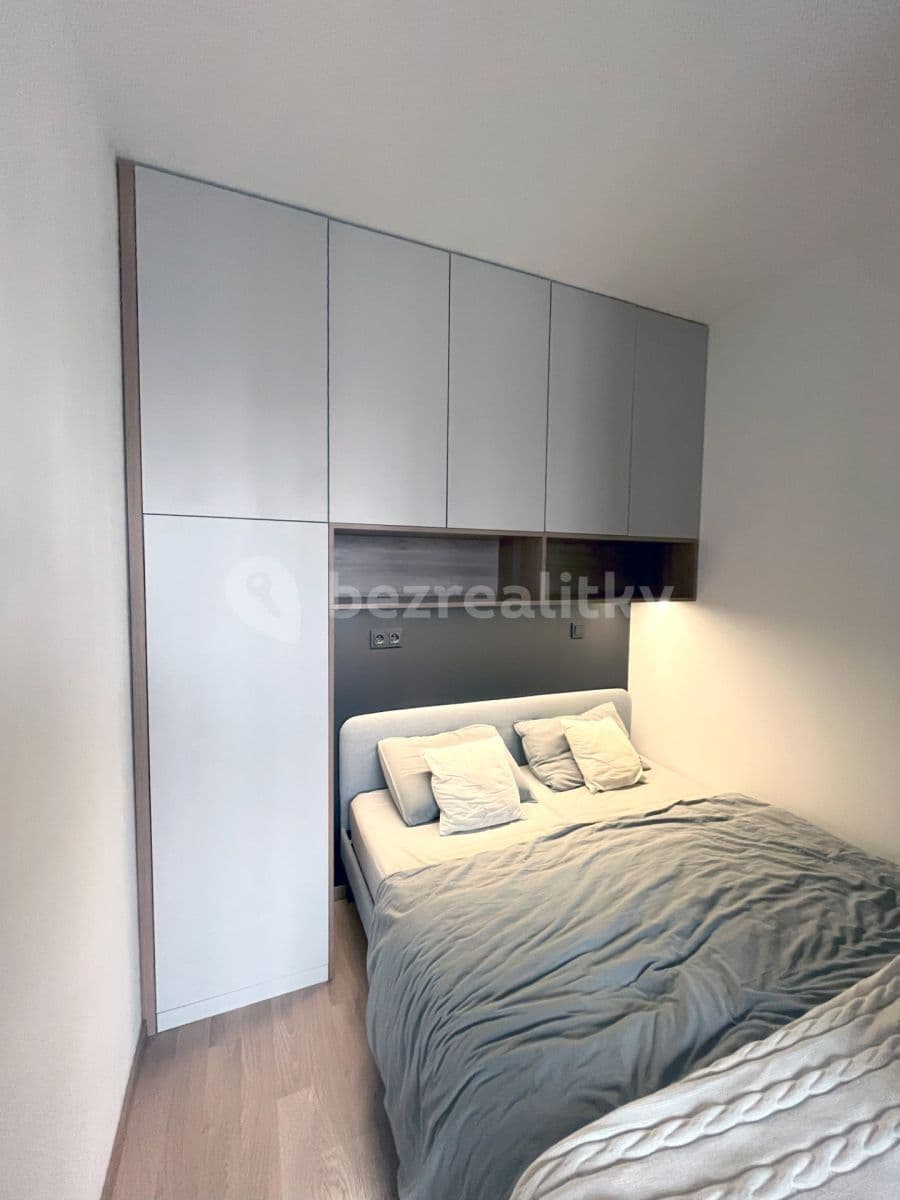 Prenájom bytu 2-izbový 38 m², Olgy Havlové, Praha, Praha Prenájom bytu 2-izbový 38 m², Olgy Havlové, Praha, Praha