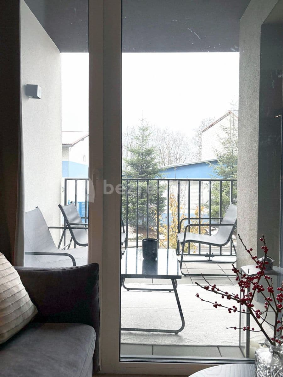 Prenájom bytu 2-izbový 38 m², Olgy Havlové, Praha, Praha Prenájom bytu 2-izbový 38 m², Olgy Havlové, Praha, Praha