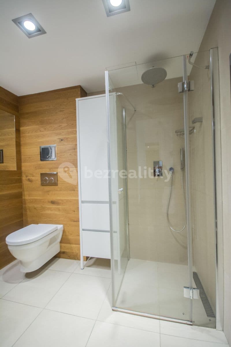 Prenájom bytu 2-izbový 60 m², U Studánky, Praha, Praha Prenájom bytu 2-izbový 60 m², U Studánky, Praha, Praha