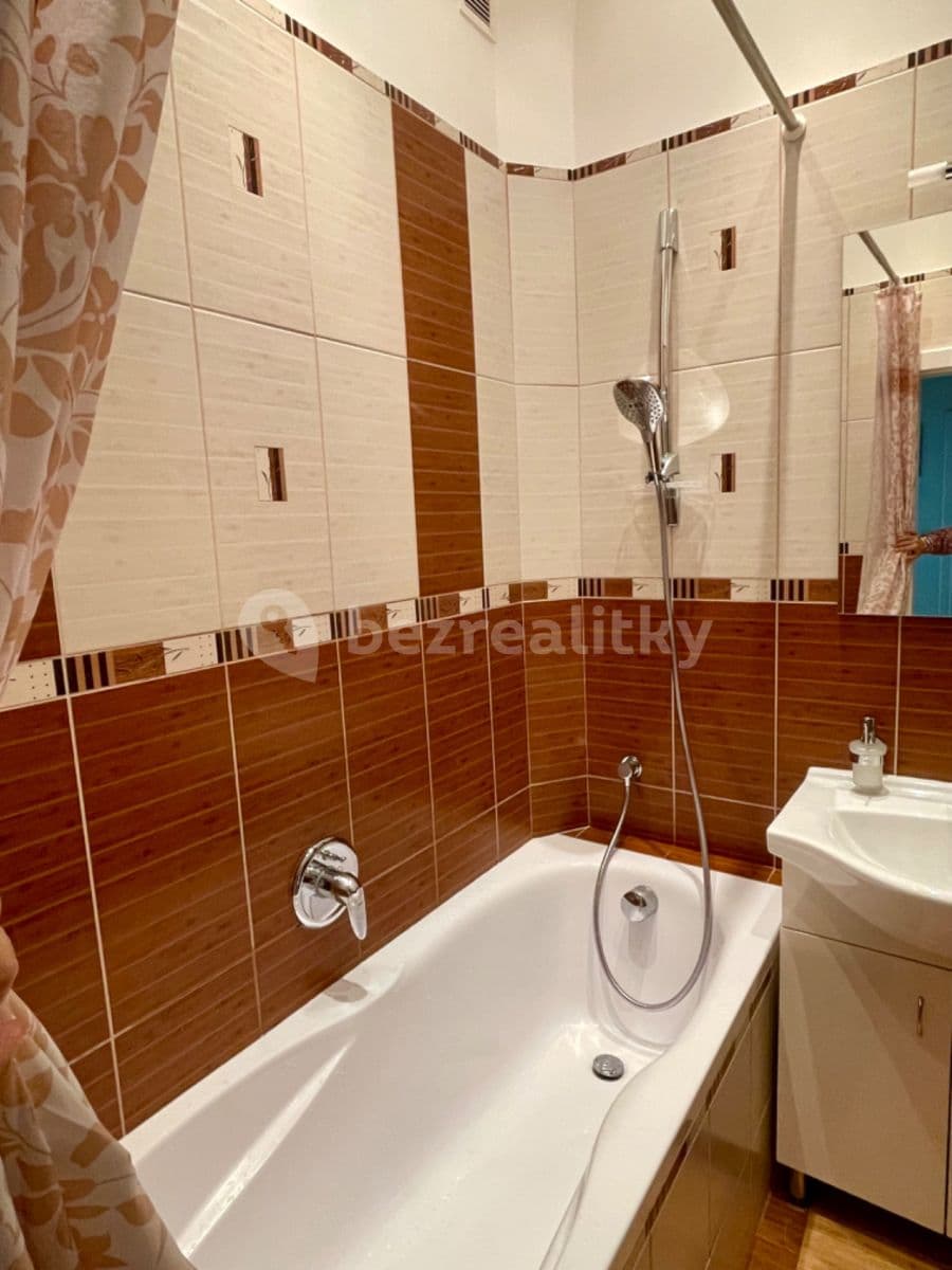 Prenájom bytu 2-izbový 56 m², Chodská, Praha, Praha Prenájom bytu 2-izbový 56 m², Chodská, Praha, Praha