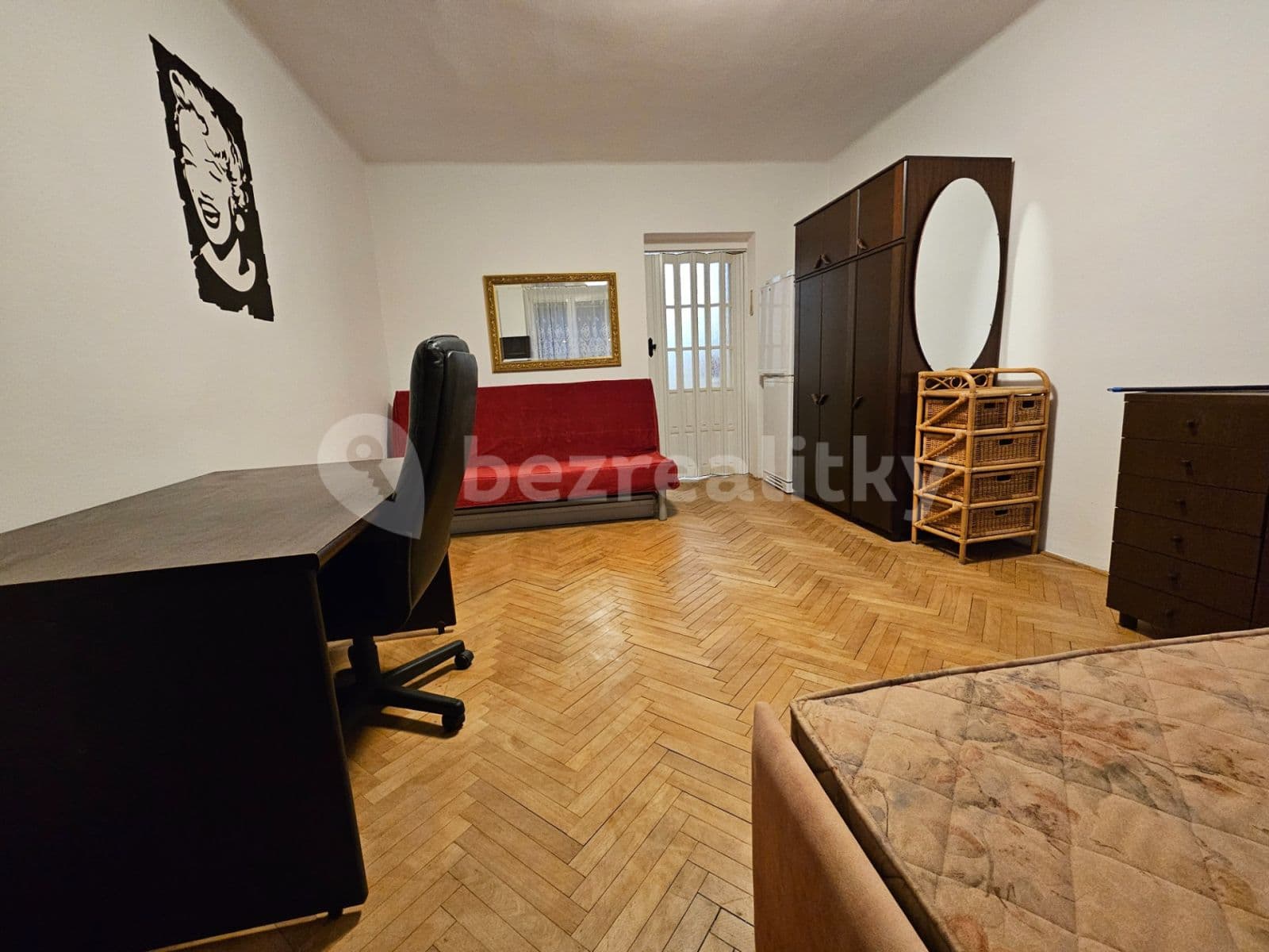 Prenájom bytu 1-izbový 28 m², Jeremenkova, Praha, Praha Prenájom bytu 1-izbový 28 m², Jeremenkova, Praha, Praha