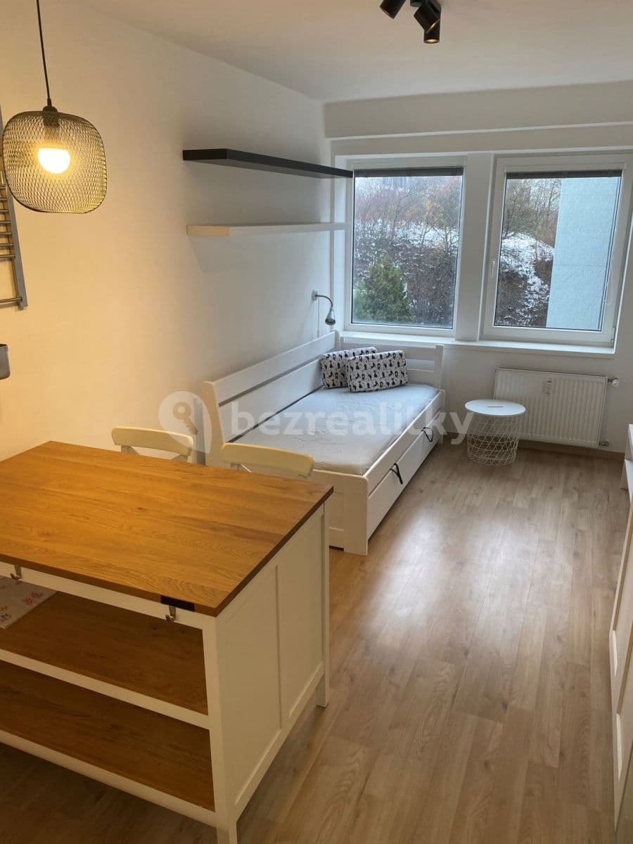 Prenájom bytu 1-izbový 24 m², Peroutkova, Praha, Praha Prenájom bytu 1-izbový 24 m², Peroutkova, Praha, Praha