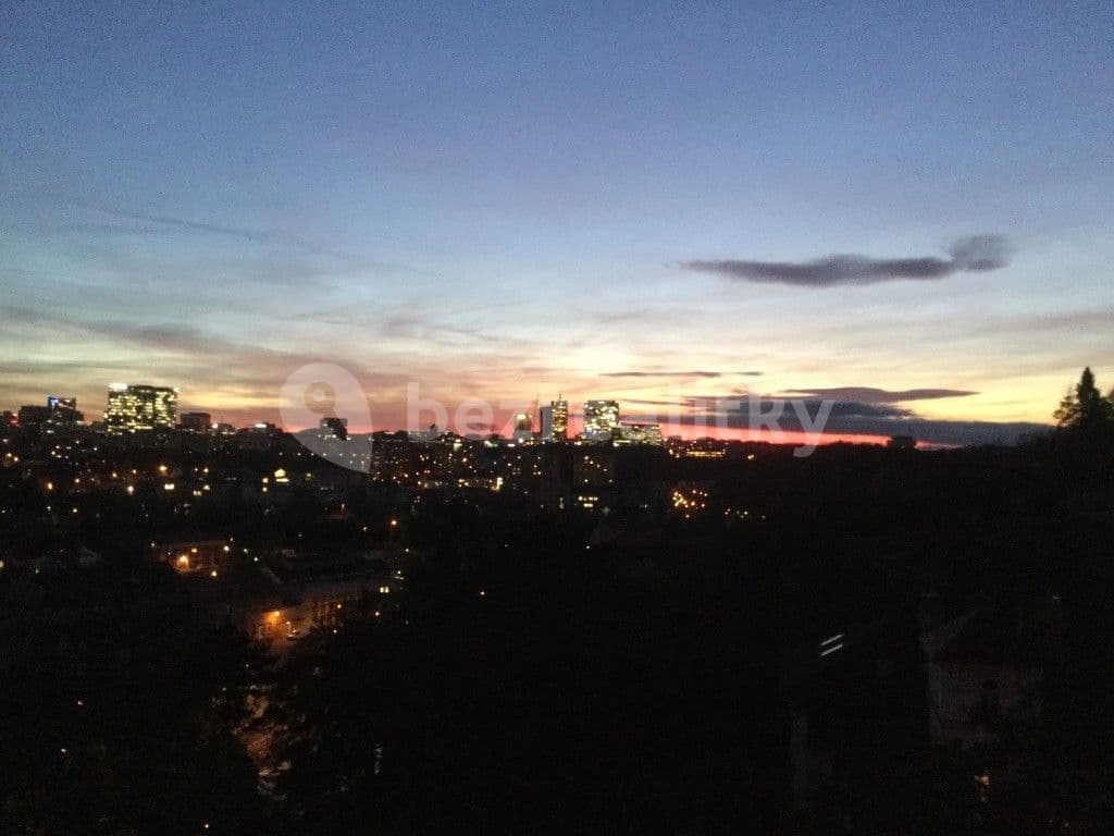 Prenájom bytu 3-izbový 80 m², V Dolině, Praha, Praha Prenájom bytu 3-izbový 80 m², V Dolině, Praha, Praha