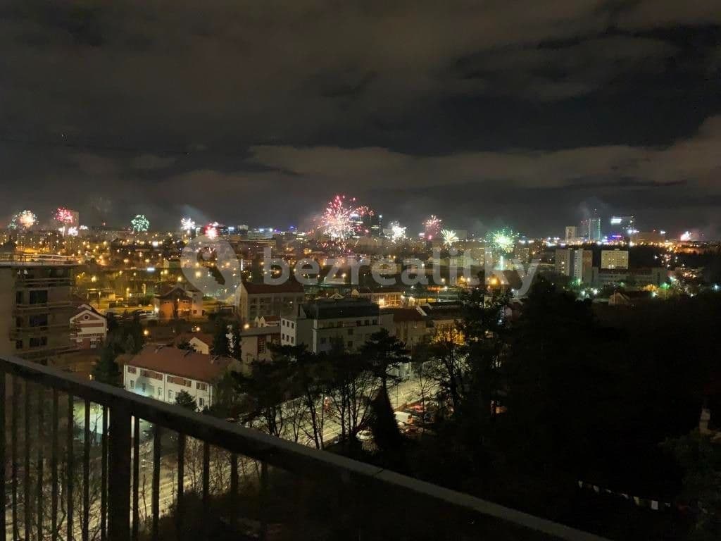 Prenájom bytu 3-izbový 80 m², V Dolině, Praha, Praha Prenájom bytu 3-izbový 80 m², V Dolině, Praha, Praha