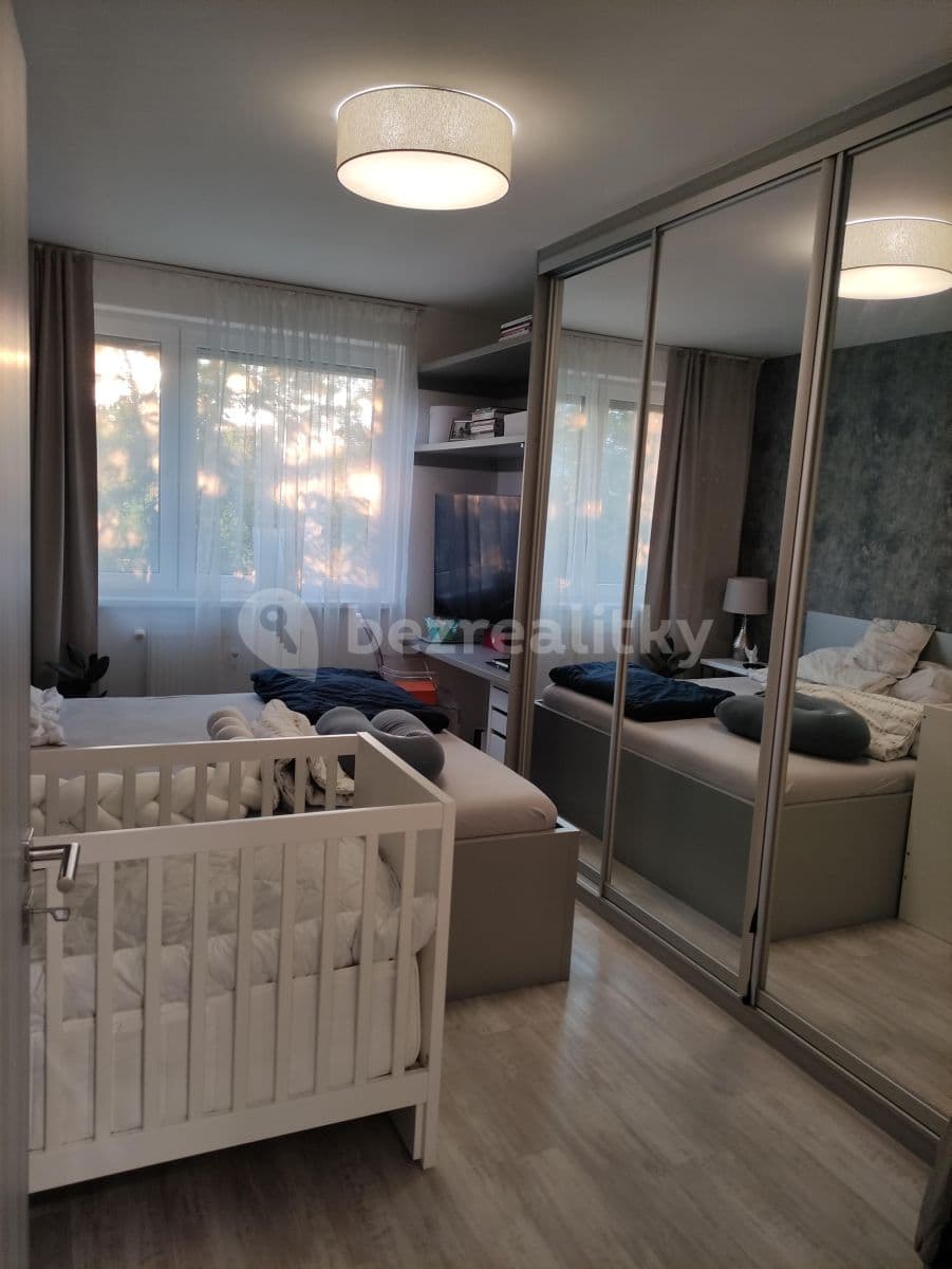 Prenájom bytu 3-izbový 89 m², Záběhlická, Praha, Praha Prenájom bytu 3-izbový 89 m², Záběhlická, Praha, Praha