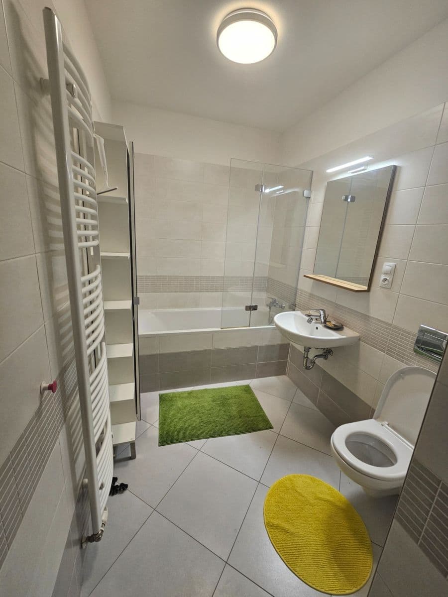 Prenájom bytu 2-izbový 53 m², Jateční, Praha, Praha Prenájom bytu 2-izbový 53 m², Jateční, Praha, Praha