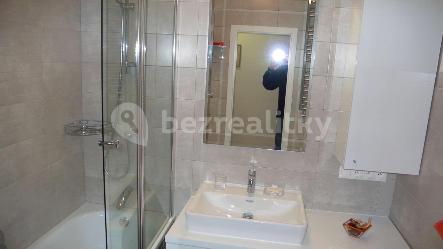 Prenájom bytu 4-izbový 110 m², Martinengova, Bratislava - mestská časť Staré Mesto, Bratislavský kraj Prenájom bytu 4-izbový 110 m², Martinengova, Bratislava - mestská časť Staré Mesto, Bratislavský kraj