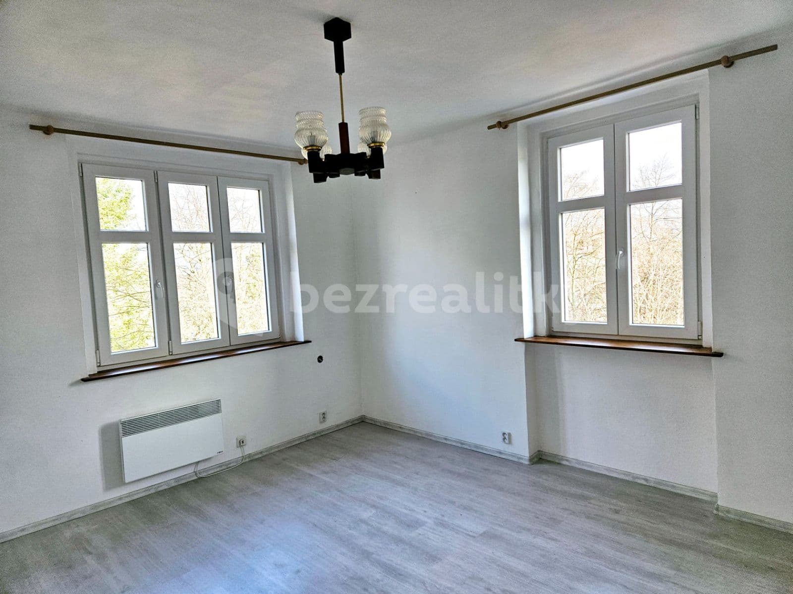 Prenájom bytu 2-izbový 65 m², Kollárova, Karlovy Vary, Karlovarský kraj