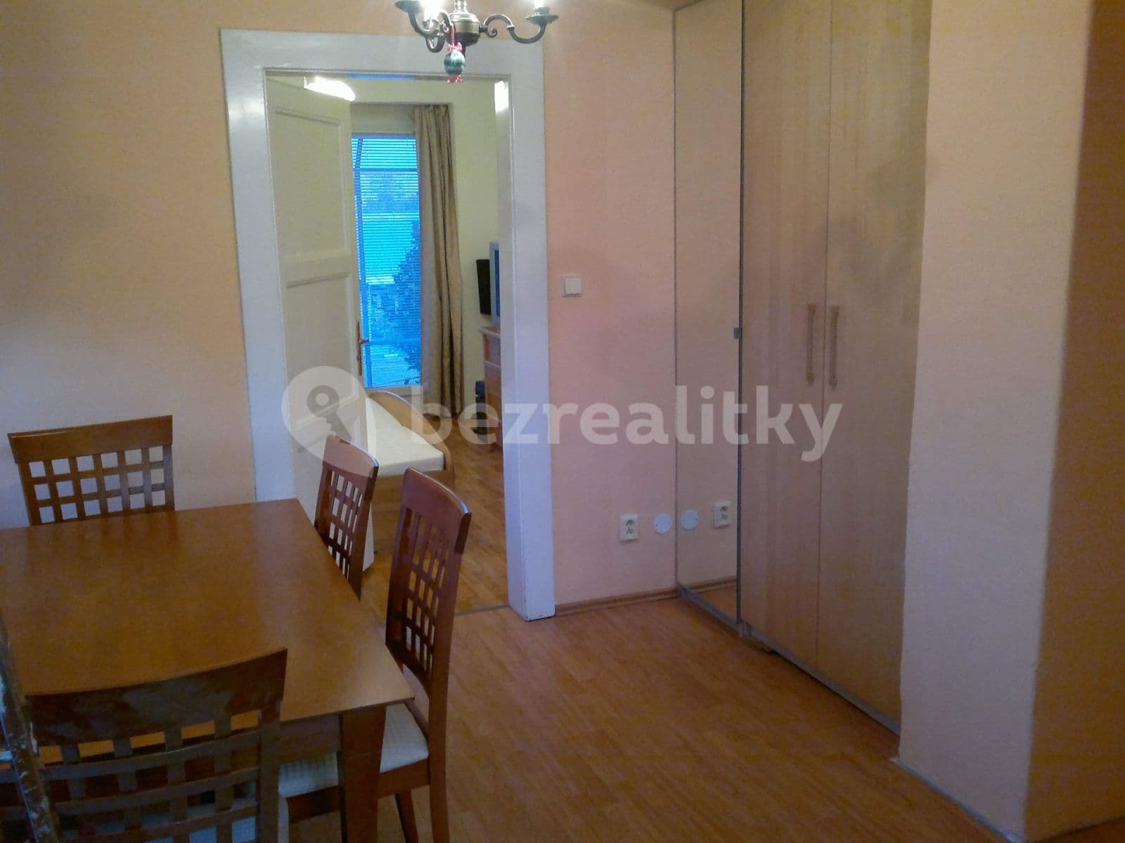Prenájom bytu Garsoniéra 16 m², Hejtmanská, Praha, Praha Prenájom bytu Garsoniéra 16 m², Hejtmanská, Praha, Praha