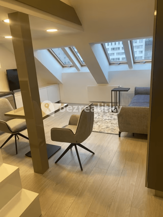 Predaj bytu 1-izbový 26 m², Hartigova, Praha, Praha