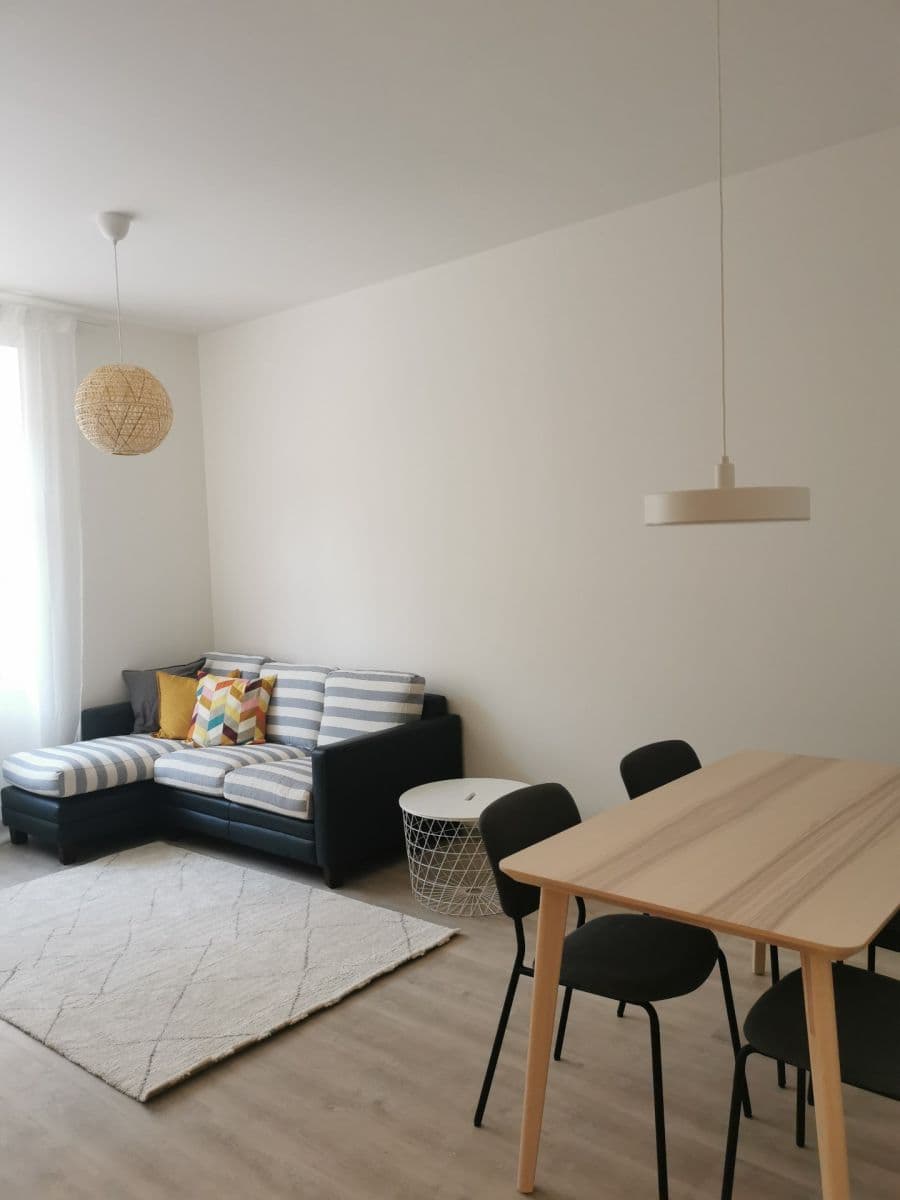 Predaj bytu 3-izbový 68 m², Konšelská, Praha, Praha Predaj bytu 3-izbový 68 m², Konšelská, Praha, Praha