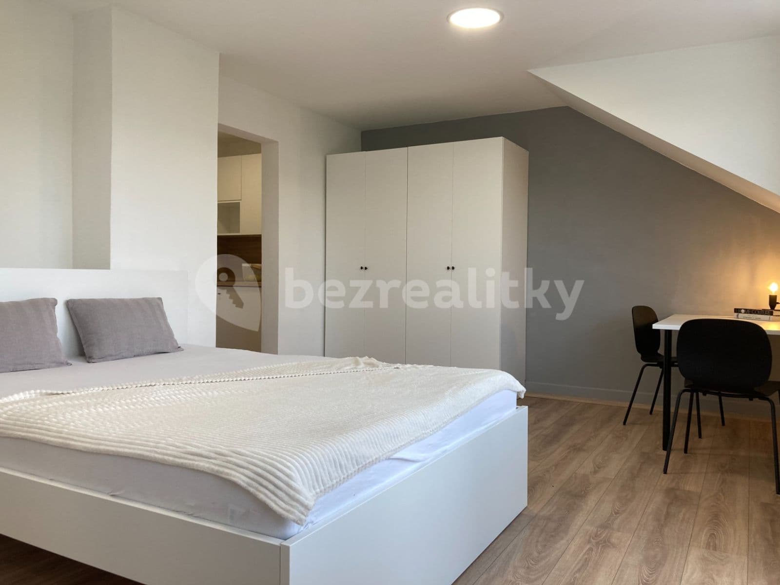 Prenájom bytu 1-izbový 38 m², Žilkova, Brno, Jihomoravský kraj Prenájom bytu 1-izbový 38 m², Žilkova, Brno, Jihomoravský kraj