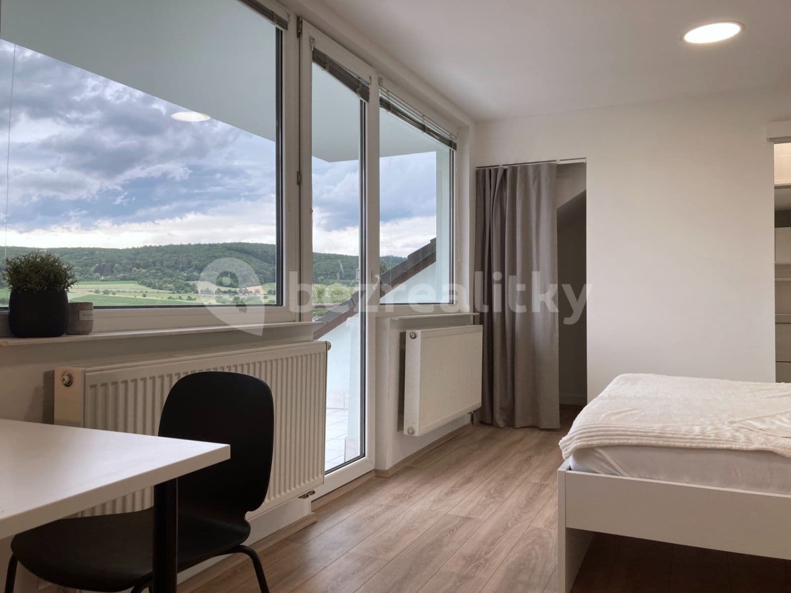 Prenájom bytu 1-izbový 38 m², Žilkova, Brno, Jihomoravský kraj Prenájom bytu 1-izbový 38 m², Žilkova, Brno, Jihomoravský kraj