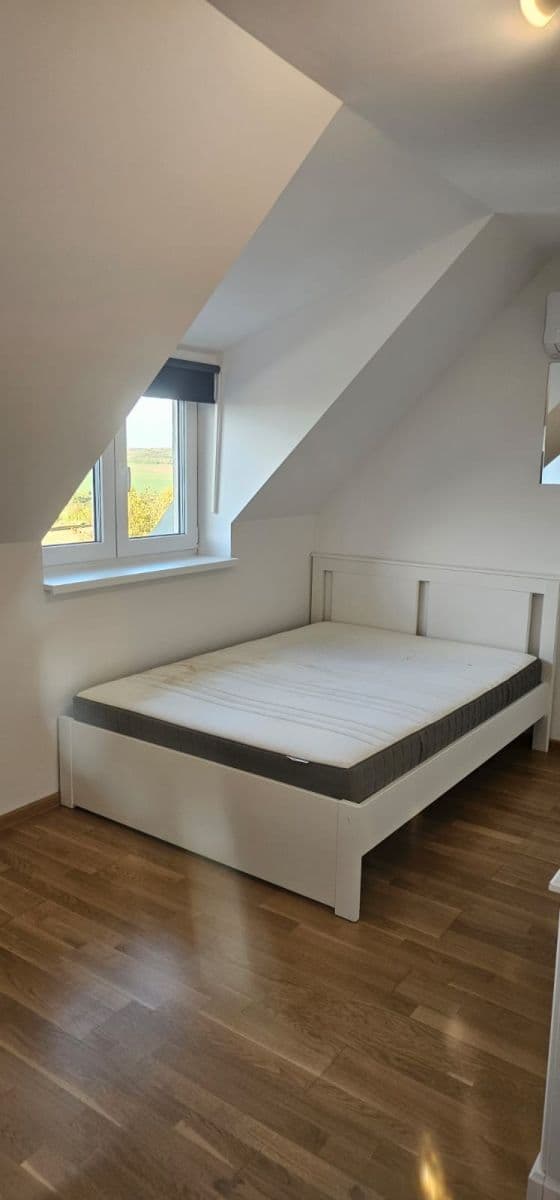 Prenájom bytu Garsoniéra 25 m², Sukova, Velké Přílepy, Středočeský kraj Prenájom bytu Garsoniéra 25 m², Sukova, Velké Přílepy, Středočeský kraj