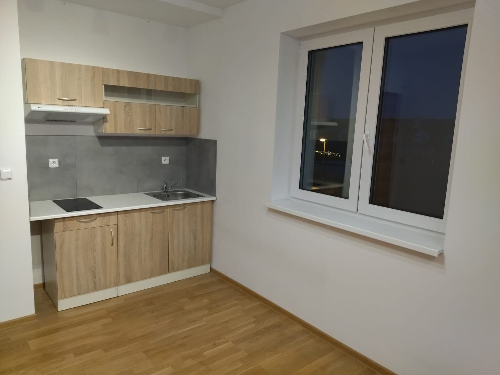 Prenájom bytu Garsoniéra 25 m², Sukova, Velké Přílepy, Středočeský kraj Prenájom bytu Garsoniéra 25 m², Sukova, Velké Přílepy, Středočeský kraj