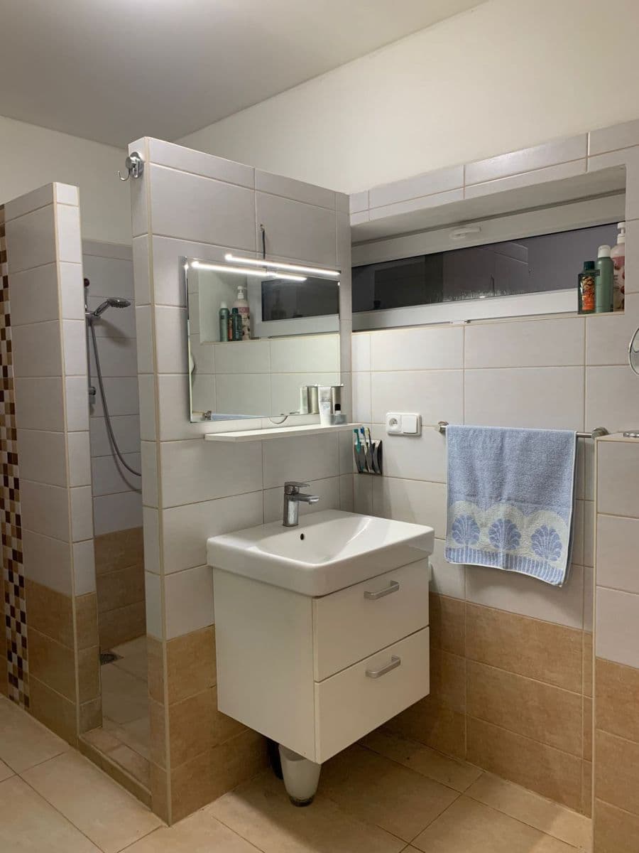 Predaj domu 100 m², pozemek 200 m², Hnojice, Olomoucký kraj Predaj domu 100 m², pozemek 200 m², Hnojice, Olomoucký kraj